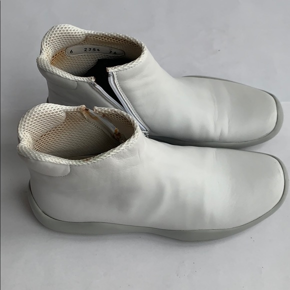 Prada hiTop bootie - Picture 3 of 11